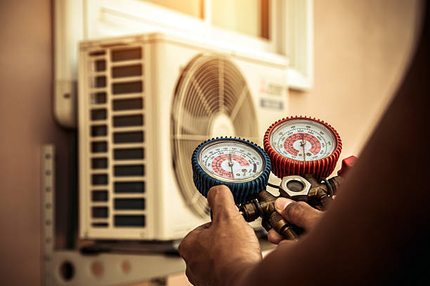 Professional Hvac technician working in Berkeley Heights, NJ